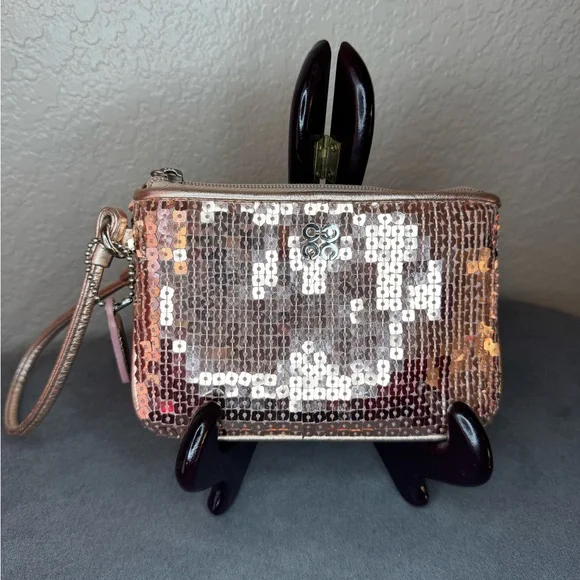 Coach Sequin Wristlet Gold Champagne Evening Clutch Sparkle Party Bag Preloved ✨ - Picture 4 of 9